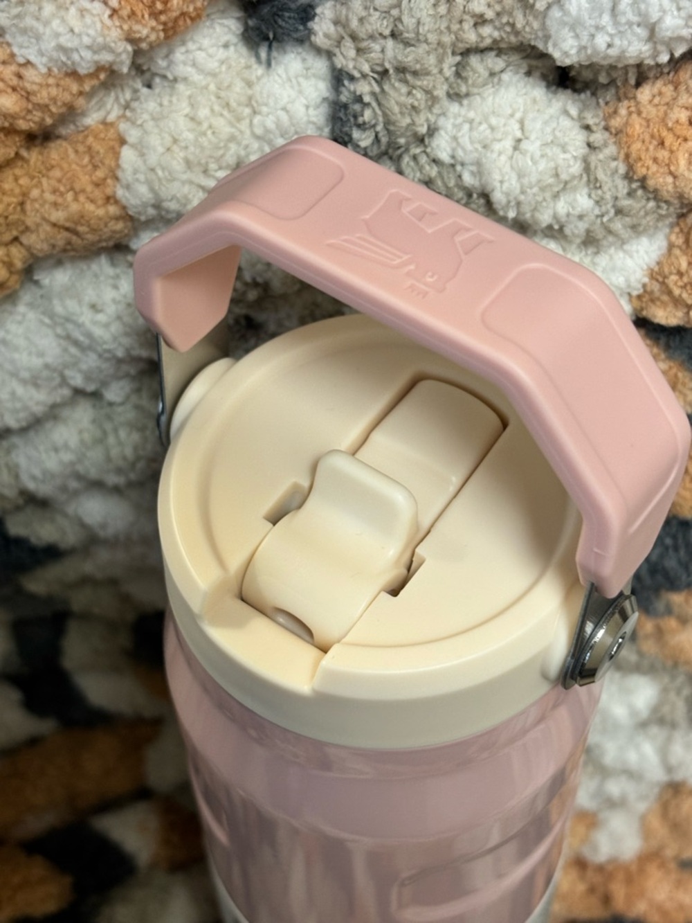 Stanley IceFlow Bottle in Light Pink with Cream Lid - Picture 3 of 7